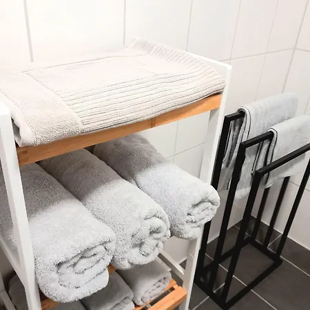 1#netflix &wlan &kingsize Bett &kaffee Maschine & Zentral & 500m Innenhafen & 2 Min U Bahn