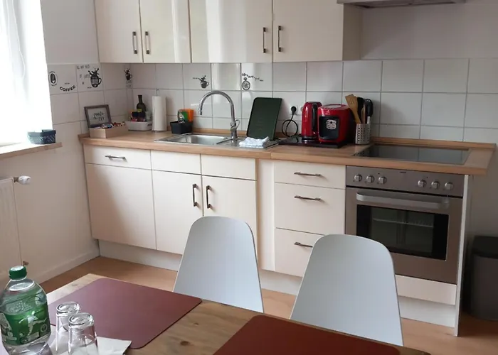 1#netflix &wlan &kingsize Bett &kaffee Maschine & Zentral & 500m Innenhafen & 2 Min U Bahn Lejlighed *