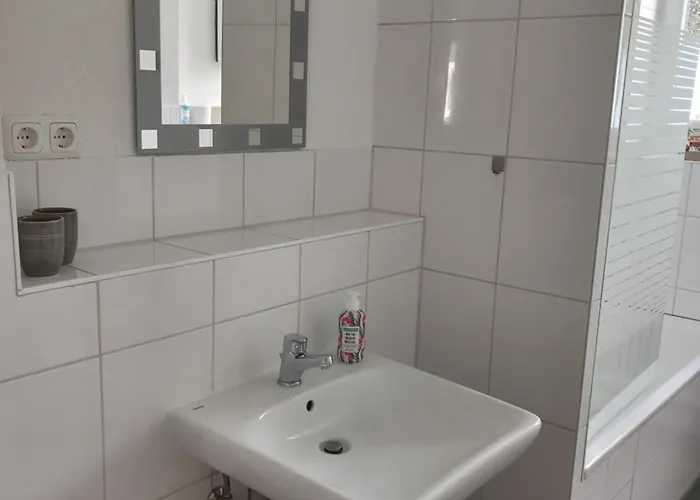 1#netflix &wlan &kingsize Bett &kaffee Maschine & Zentral & 500m Innenhafen & 2 Min U Bahn Lejlighed Duisburg