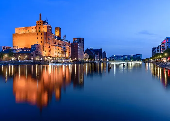 1#netflix &wlan &kingsize Bett &kaffee Maschine & Zentral & 500m Innenhafen & 2 Min U Bahn * Duisburg